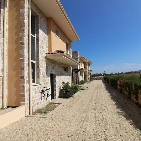 Луксозна вила Coral Luxury Villas