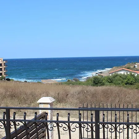 Луксозна вила Coral Luxury Villas *