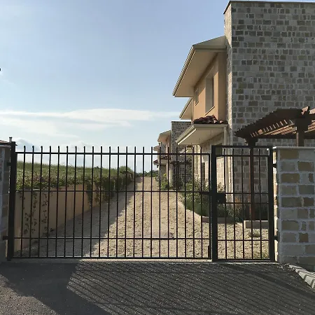 Луксозна вила Coral Luxury Villas Лозенец