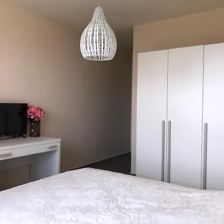 Луксозна вила Coral Luxury Villas